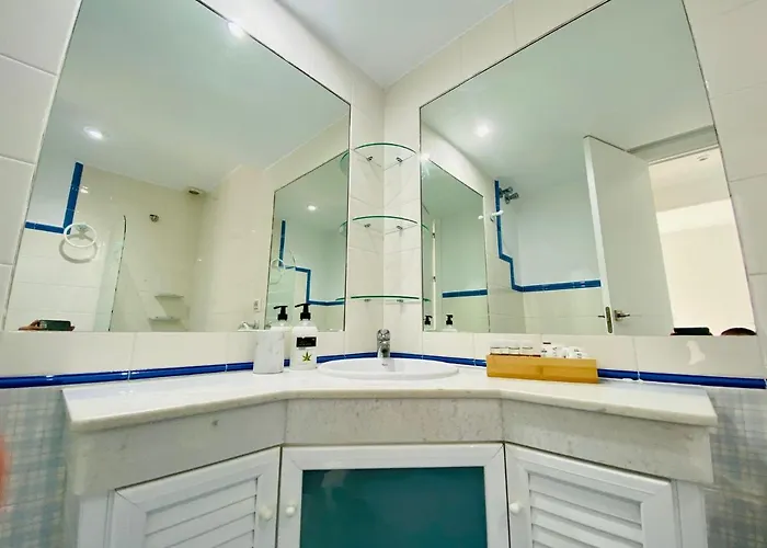 Botanico Playa Y Ascensor Grupo Ac Gestion * Cádiz